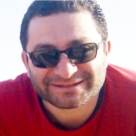 مصمم ومطور مواقع انترنت